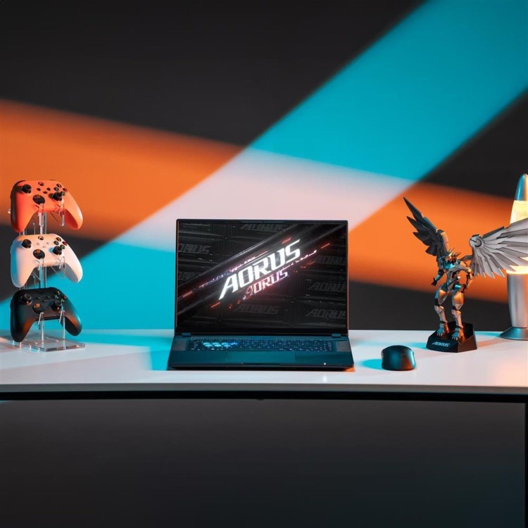 GIGABYTE AORUS 16X 9KG Intel Core i7 16GB RAM 1TB SSD RTX 4060 165Hz 16 Inch Windows 11 Gaming Laptop